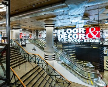 Floor & Decor located at 850 Third Avenue in Brooklyn, New York.