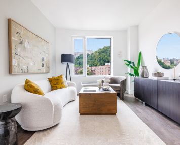 A photo of a living room in The Park Overture.